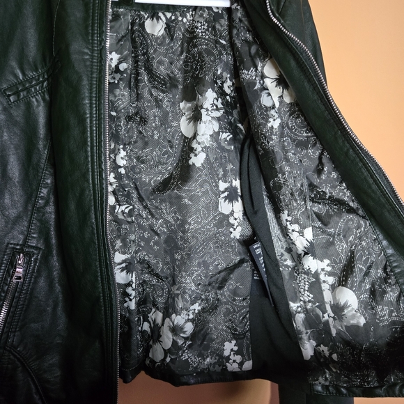 Guess Green Bomber Biker Vegan Leather Jacket, M (PTP=18") - Picture 7 of 15